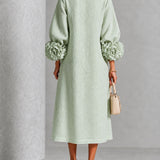 Vestido Midi Botão Floral Sage Mist com Punhos Florais Marcantes