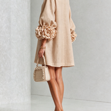 Vestido Mini Floral com Botões e Punhos Florais Marcantes