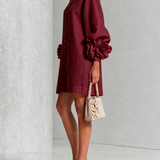 Vestido Mini Floral com Botões e Punhos Florais Marcantes