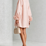 Vestido Mini de Manga Longa Floral Rosa com Botões e Punhos Florais Impressionantes (Edição de Manga Longa)