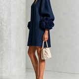 Vestido Mini de Botão com Decote em V e Flores em Azul Marinho com Punhos Florais Marcantes