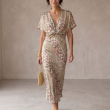 Kristina | Vestido elegante de tecido leve e fluido